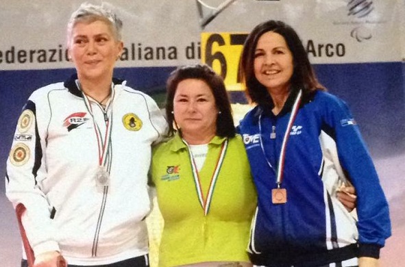 simona-mento-sul-podio-di-rimini
